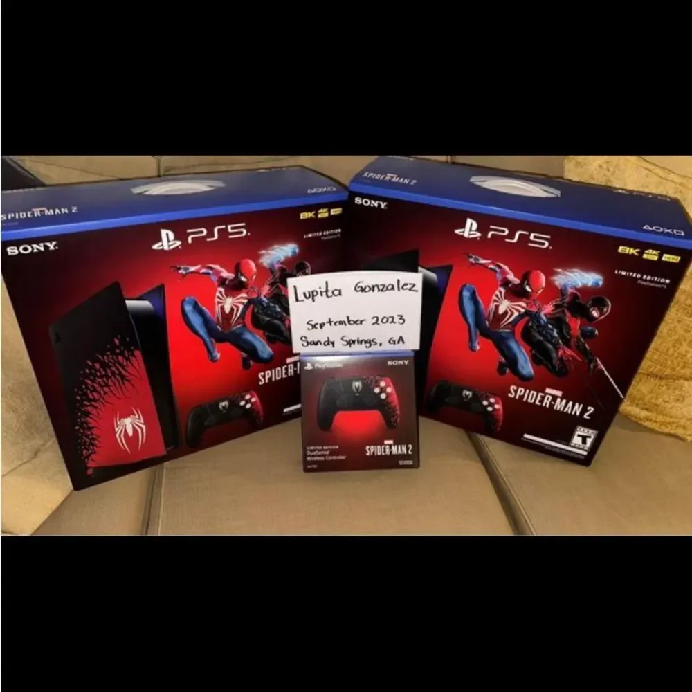 Play Station 5 Spiderman bundle limited edition